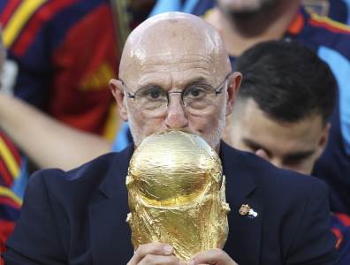  "Hakovao" fudbal, a Piksi imao duplo veću platu od njega: Kapa dolje, señor Luis de la Fuente! 