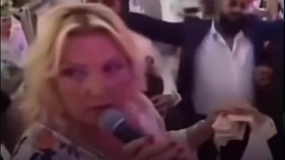  Snežanu Đurišić na slavlju pokušali da ponize, ona burno reagovala, nastao opšti skandal 