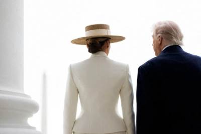  Melanija i Donald Tramp ponovo zajedno posle mjesec dana: Stručnjaci odmah primijetili jednu promjen 