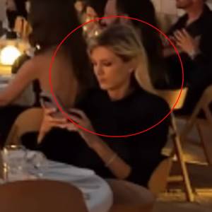  Sara Jo i Nevena Božović usnimljene na istom događaju 