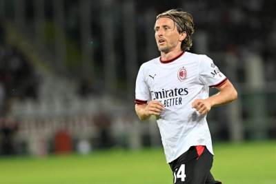  Luka Modrić zaludeo Italijane: "Stao je uz aut-liniju i sve promijenio" 