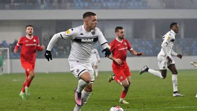  Partizan prodao Milana Roganovića 