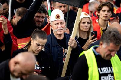  Zapaljen dio krova na zgradi Euleksa 