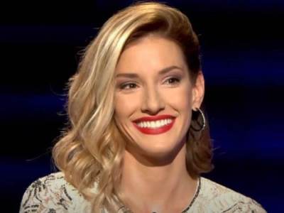  Paparaco snimak Jovane Joksimović: Voditeljka u izazovnom izdanju na Novom Beogradu, evo s kim su je 
