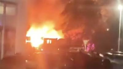  Tragedija u Vrbasu: Izbio veliki požar kod solitera, pronađeno telo 