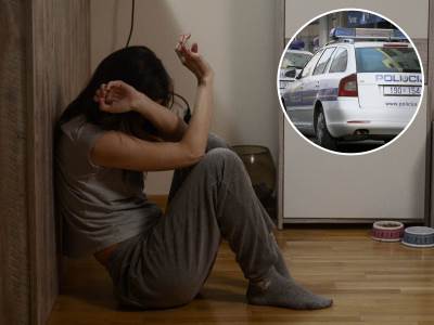  Kamere snimile učitelja u školi kako pipa djevojčicu 