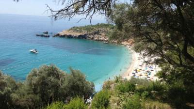  Francuzi zbog Grčke zakupili Budvansku 