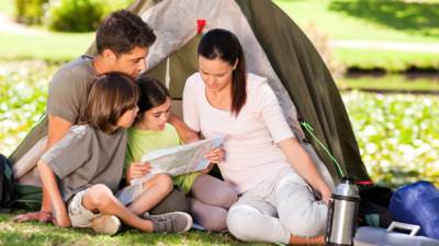  Sa djecom na kampovanju 